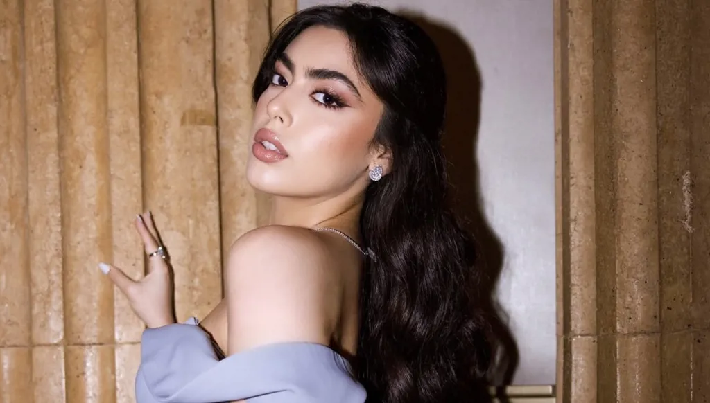 إيمان منصور بتصميم مبتكر تحيي سهرة خاصة لأندية الليونز (صور وفيديو)