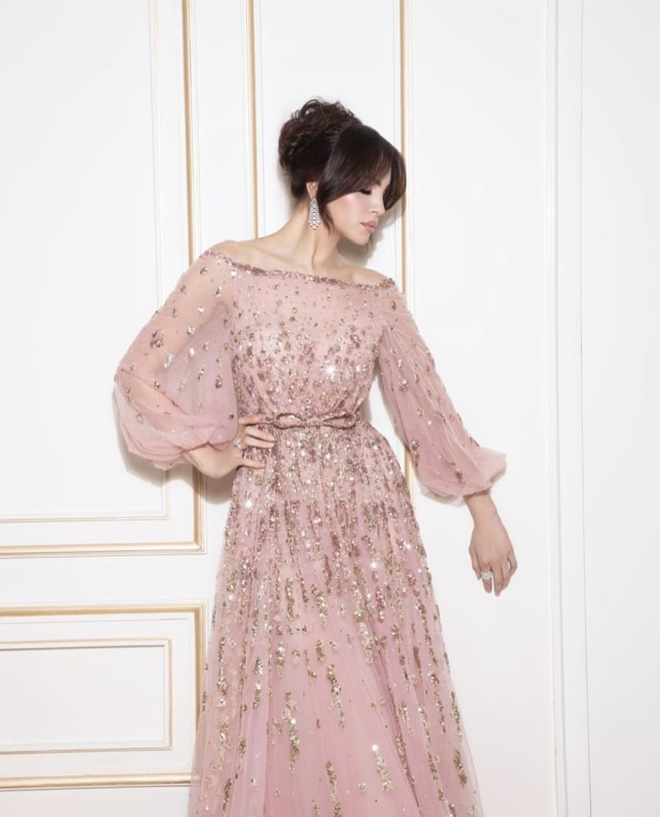 تسريحة راقية بلمسة ميشال ليّون