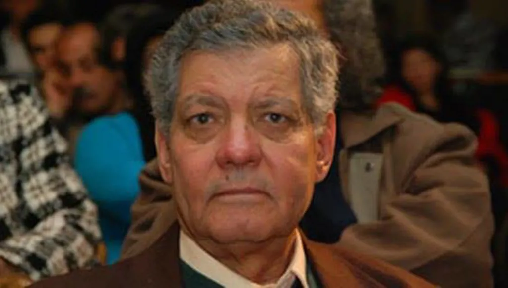 الشاعر محمد إبراهيم أبو سنة... استراح القلب العاري!