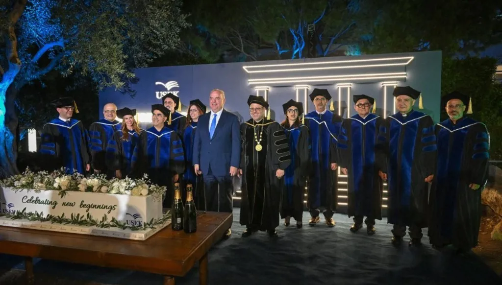 بالصّور... تنصيب الأب البروفسور جوزف مكرزل رئيساً لجامعة الرّوح القدس