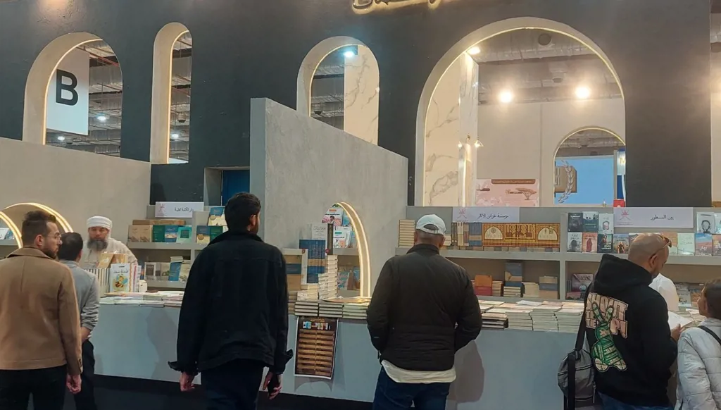 القاهرة للكتاب... جسور ثقافية بين مصر وعُمان