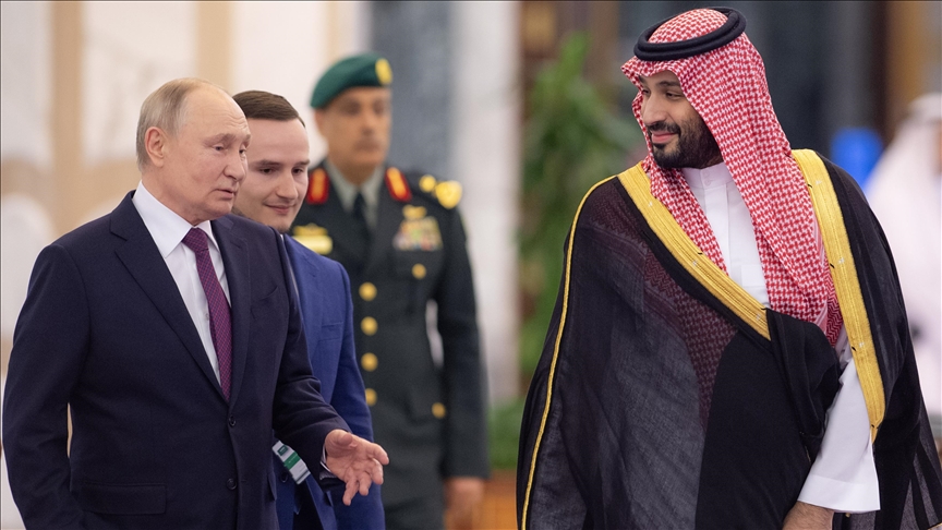 محمد بن سلمان وفلاديمير بوتين (مواقع).