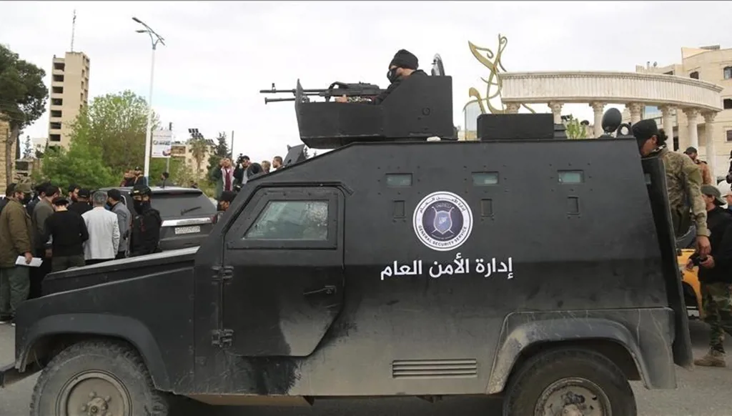 إطلاق سراح موقوفين محسوبين على نظام الأسد يثير جدلا في سوريا