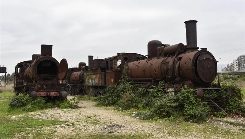 هل يتجاوز لبنان محنة الاختناق المروري وشوائب قطاع النقل؟