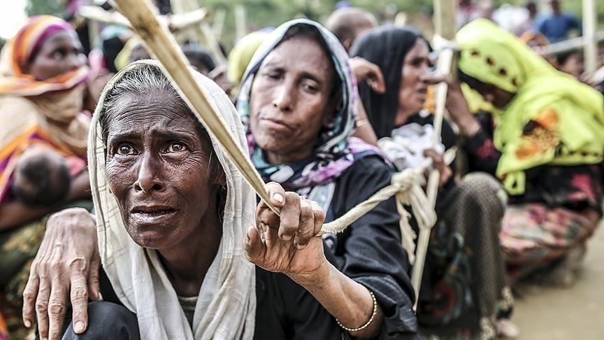 مواطنون من الروهينغا (مواقع).