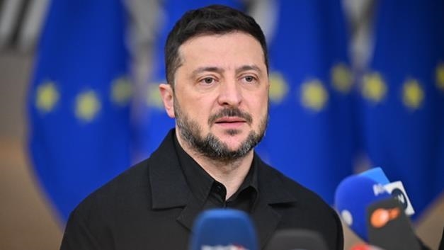 فولوديمير زيلينسكي (مواقع).