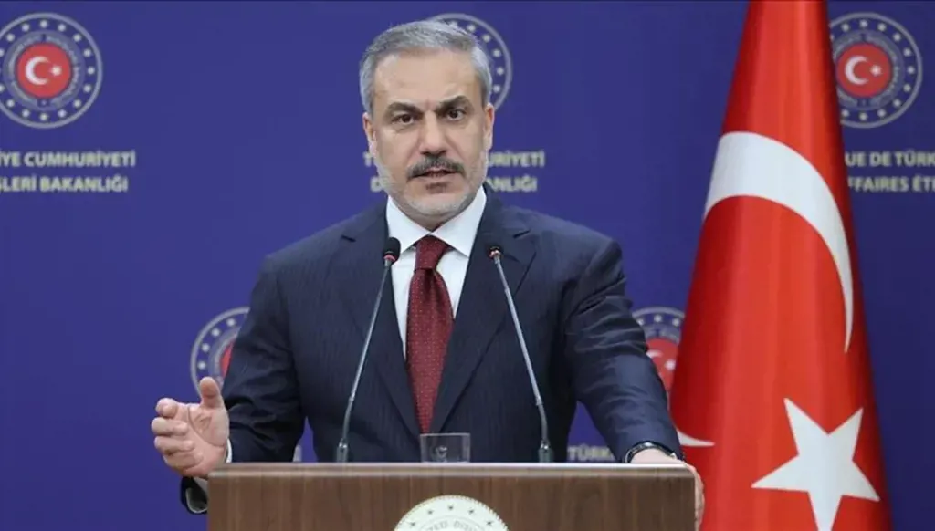 وزير خارجية تركيا يزور قطر لإجراء محادثات حول حرب إيران