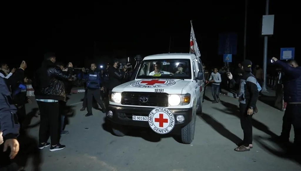 تباين موقفي إسرائيل وحماس من وقف إطلاق النار مع قرب نهاية المرحلة الأولى!