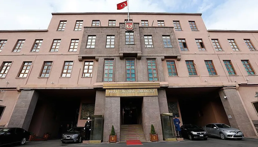 تركيا تطلب من حزب العمال الكردستاني إلقاء السلاح "فوراً"