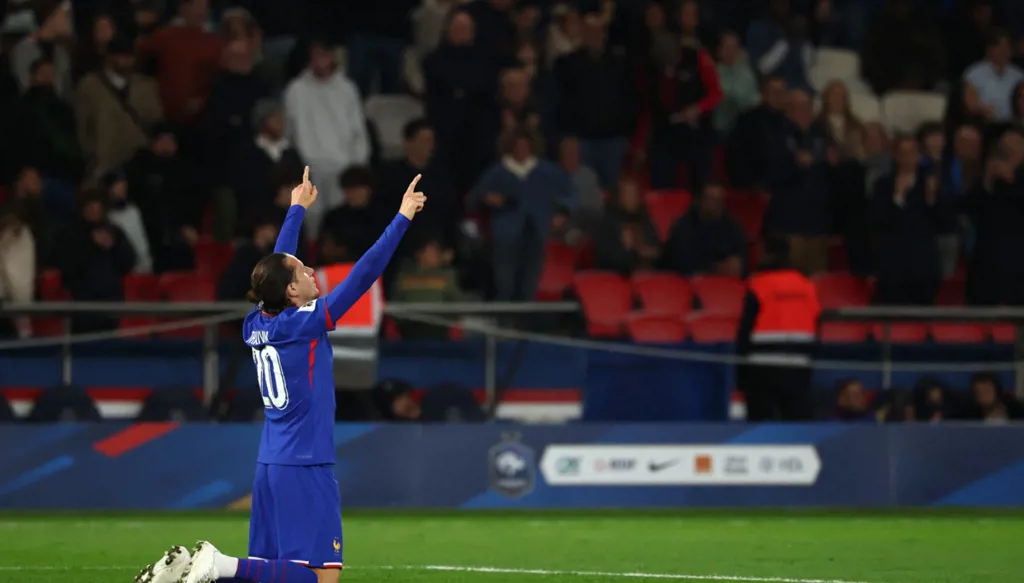 فوزان كبيران لفرنسا وألمانيا وبلجيكا تتعثر
