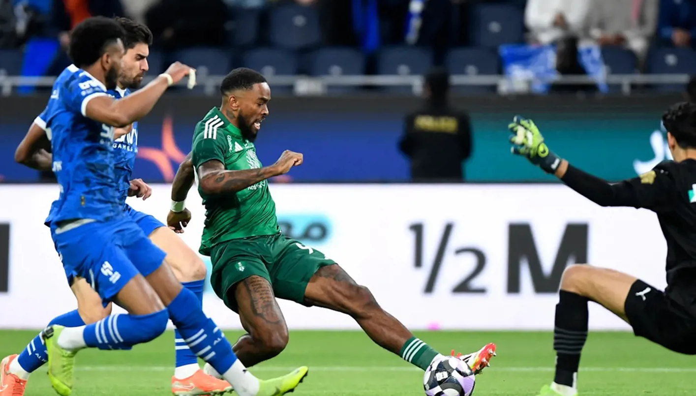 هاتريك توني تعمق جراح الهلال في الدوري السعودي