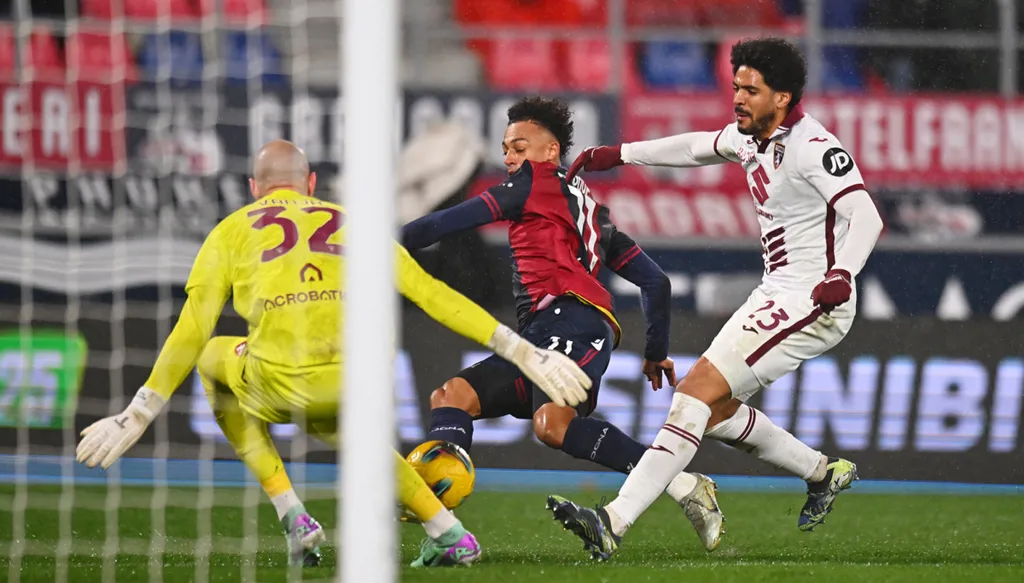 هدية في الوقت القاتل تمنح تورينو الفوز في الدوري الإيطالي