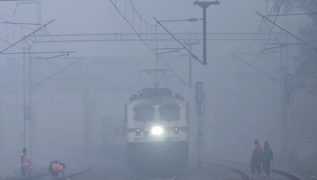 تصادم قطارين في الهند... أكثر من 100 جريح (فيديو)