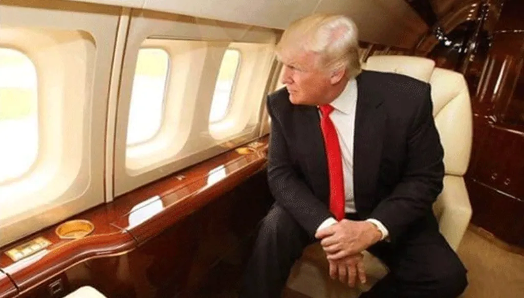 ترامب: لا أنام في الطائرة الرئاسية... وأفضل مراقبة الصواريخ والأعداء