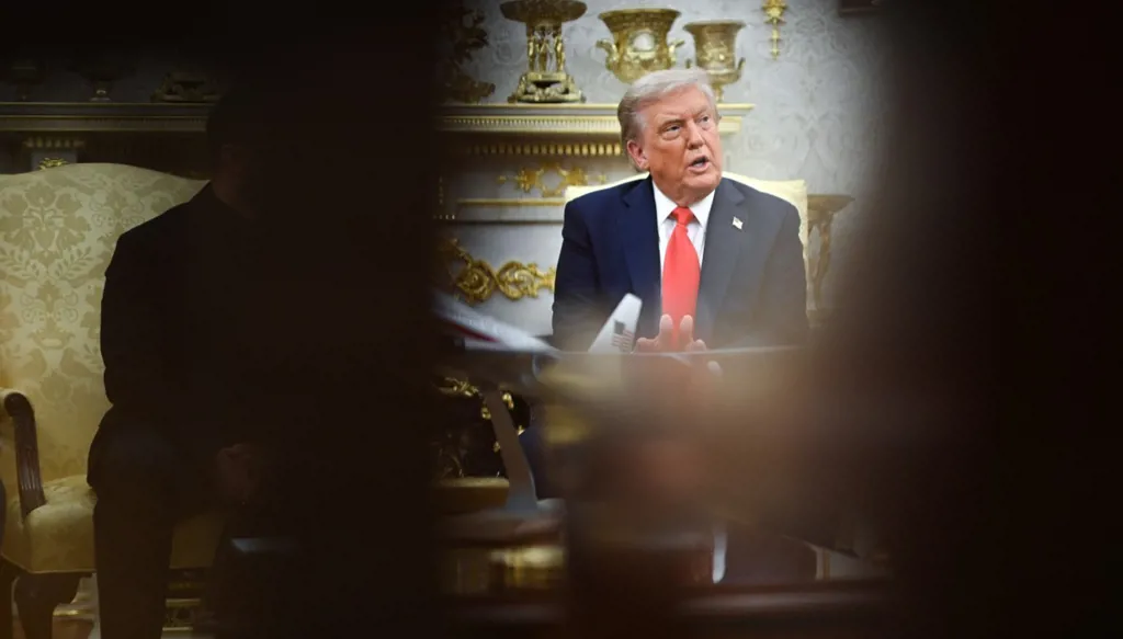 ترامب: بوتين وزيلينسكي يرتبان لعقد اجتماع