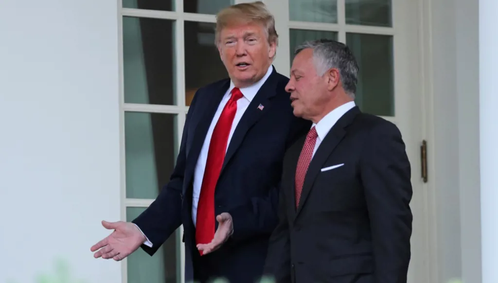 اتّصال بين ملك الأردن وترامب... بحث في التطوّرات والتهدئة