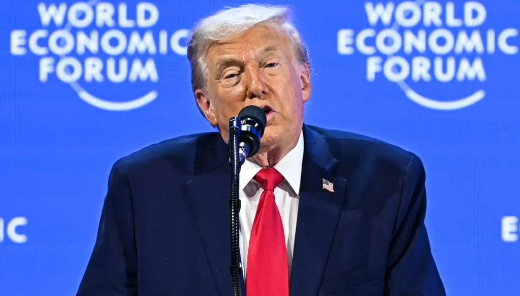 ترامب من دافوس: لن نستخدم القوة للسّيطرة على غرينلاند... وسألتقي زيلينسكي الخميس