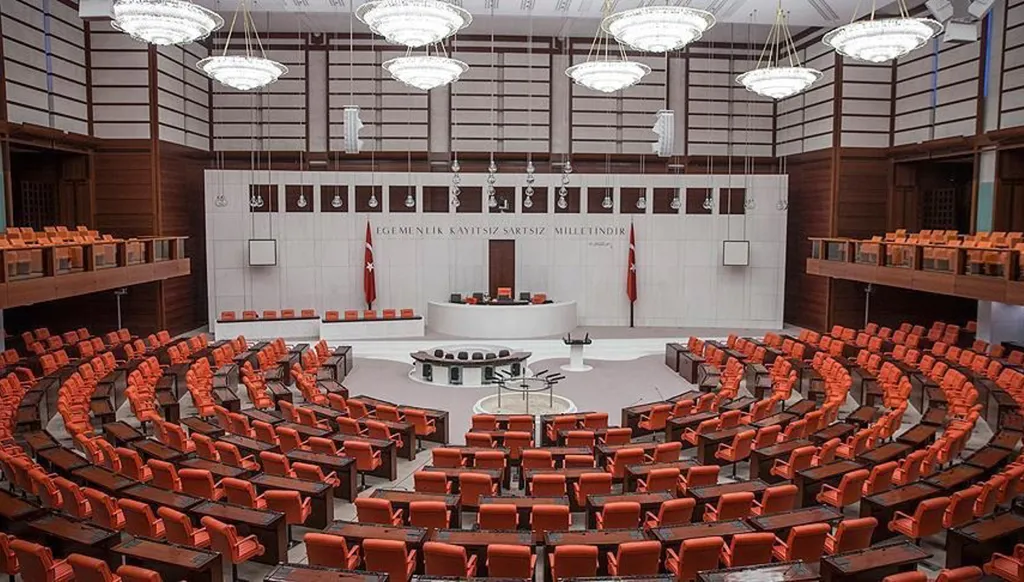 تركيا... تصويت مرتقب على تقرير يدعم السلام مع حزب العمّال