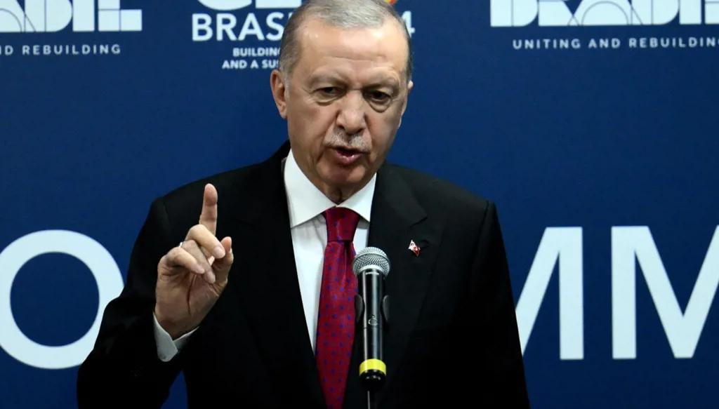 إردوغان يرحب بتقدم الحوار مع "العمال الكردستاني"