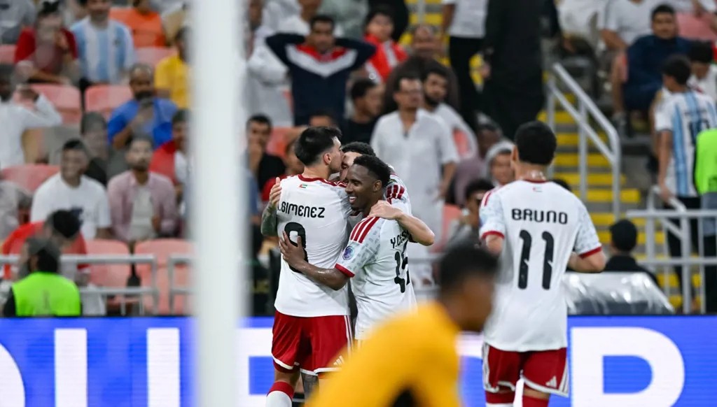 دعم جماهيري كبير لمنتخب الإمارات.