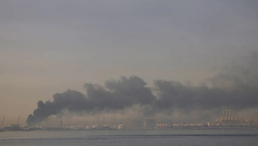 الإمارات: تصدّينا لهجمات إيرانية ونحتفظ بحق الدفاع عن النفس