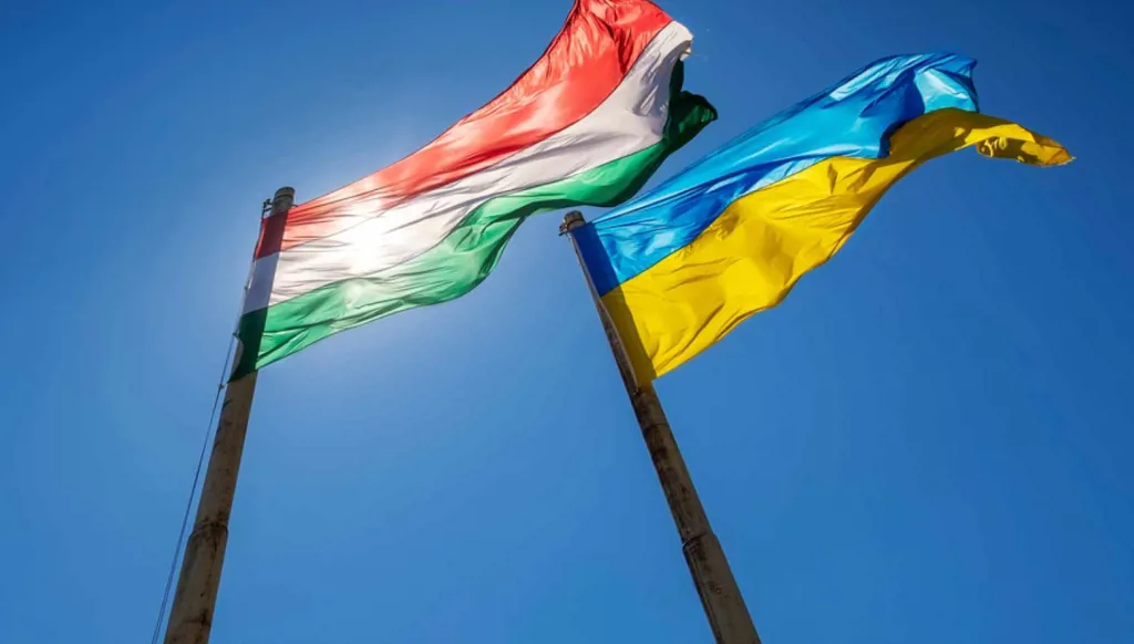 وسط اتّهامات بالتجسّس... كييف وبودابست تتبادلان طرد دبلوماسيين