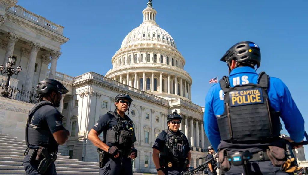 "الإرهاب الداخلي"... تحقيقات بتكليف من وزيرة العدل الأميركية