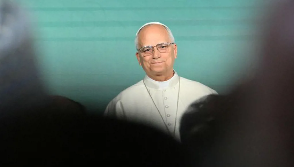 البابا يطلب من المخابرات الإيطالية "عدم تشويه" سمعة السياسيين والصحافيين