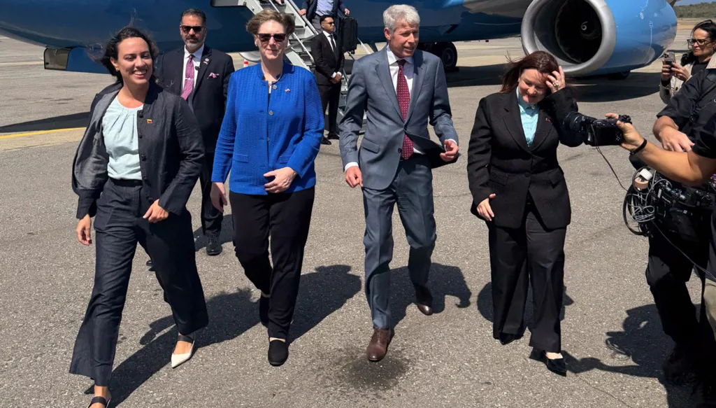 وزير الطاقة الأميركي في فنزويلا... قطاع النفط يتصدّر اجتماعاته