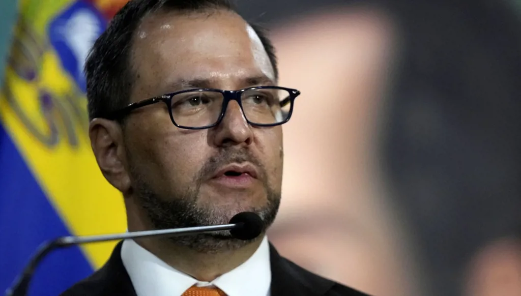 فنزويلا: روسيا تدعمنا بوجه الحصار الأميركي