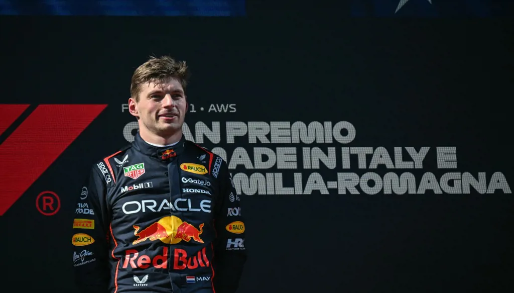 فيرستابن يرفض دعوة حضور فيلم براد بيت عن فورمولا 1