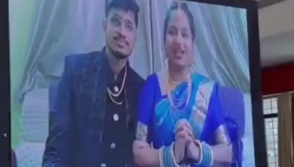 زوجان يحضران زفافهما افتراضياً بعد إلغاء رحلتهما (صور)