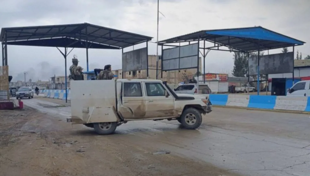 الجيش السوري يعلن غرب الفرات منطقة عسكرية مغلقة... "قسد": لوقف الخروق