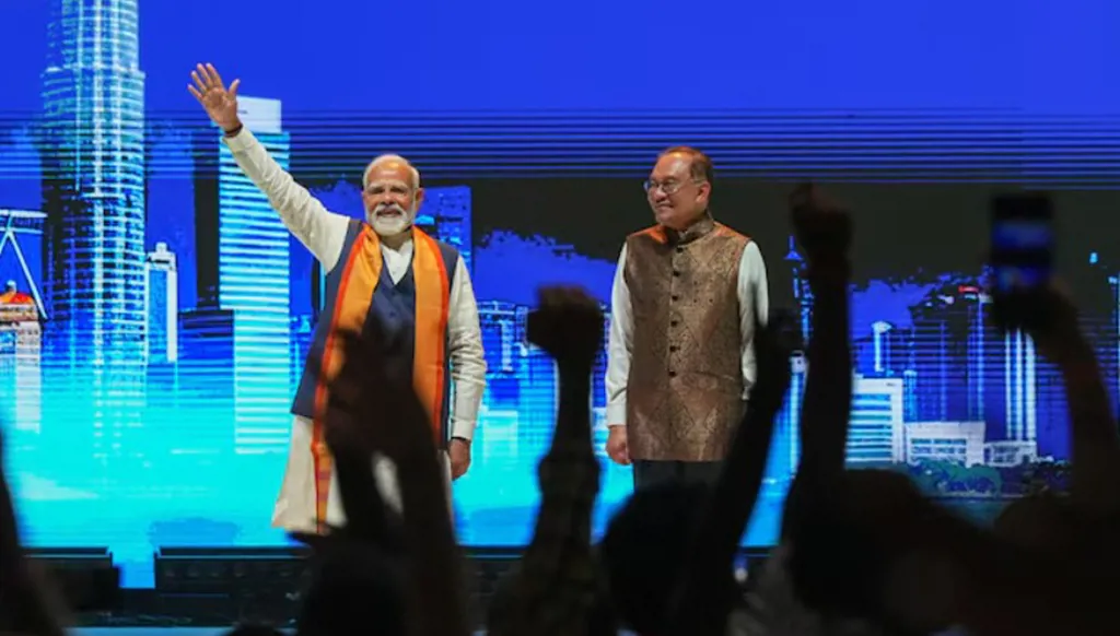 الهند وماليزيا تجددان تعهداتهما  بتعزيز التجارة والتعاون