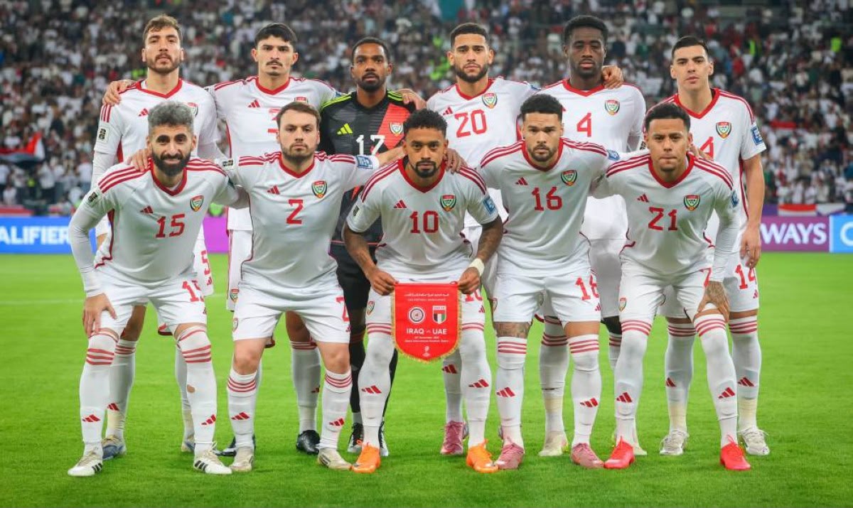 لاعبو الإمارات.