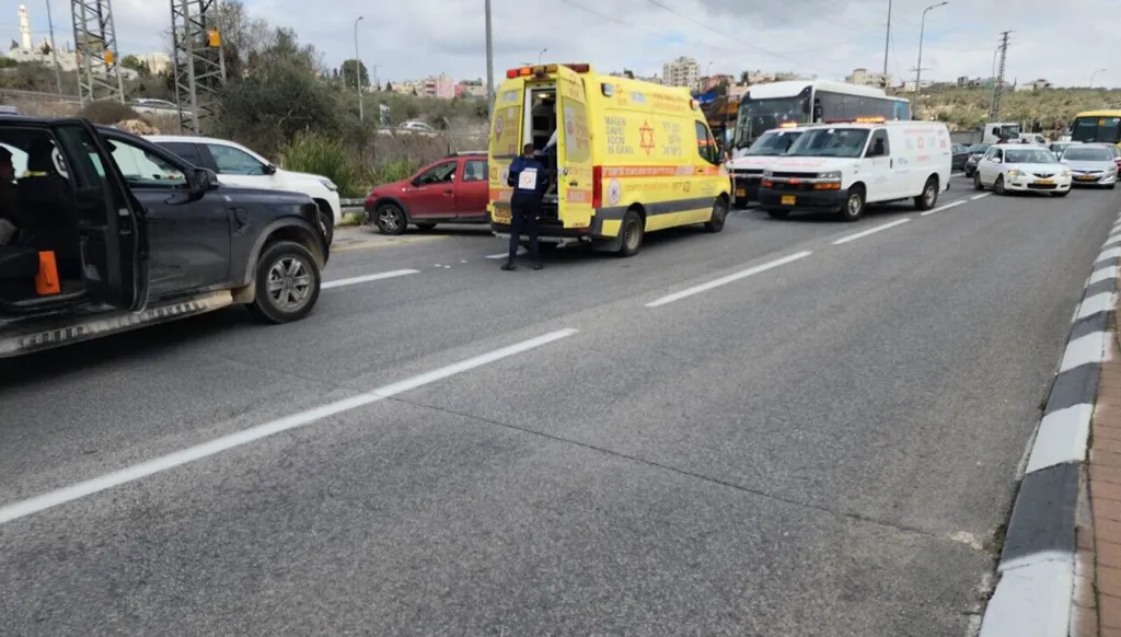 8 جرحى إسرائيليين بعملية إطلاق نار في الضفة (صور وفيديو)