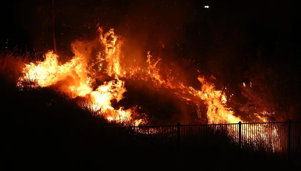 جنوب شرق أستراليا يتأهب لحرائق غابات