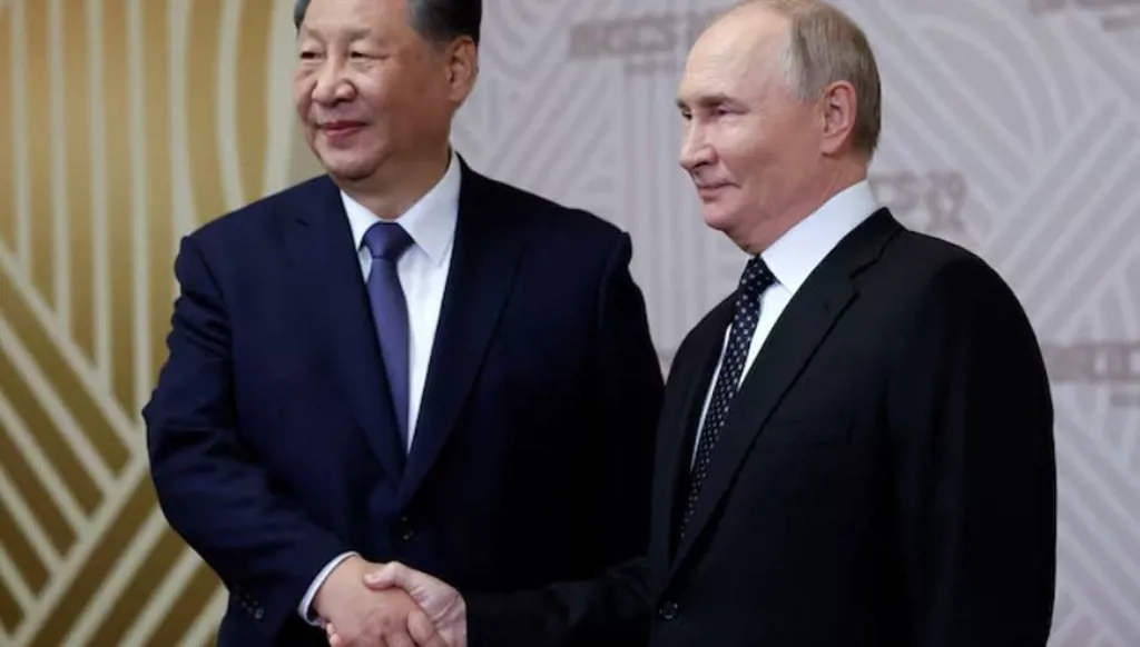 إتصال بين شي وبوتين... الصين تشيد بجهود روسيا ودول أخرى "لحل أزمة" اوكرانيا