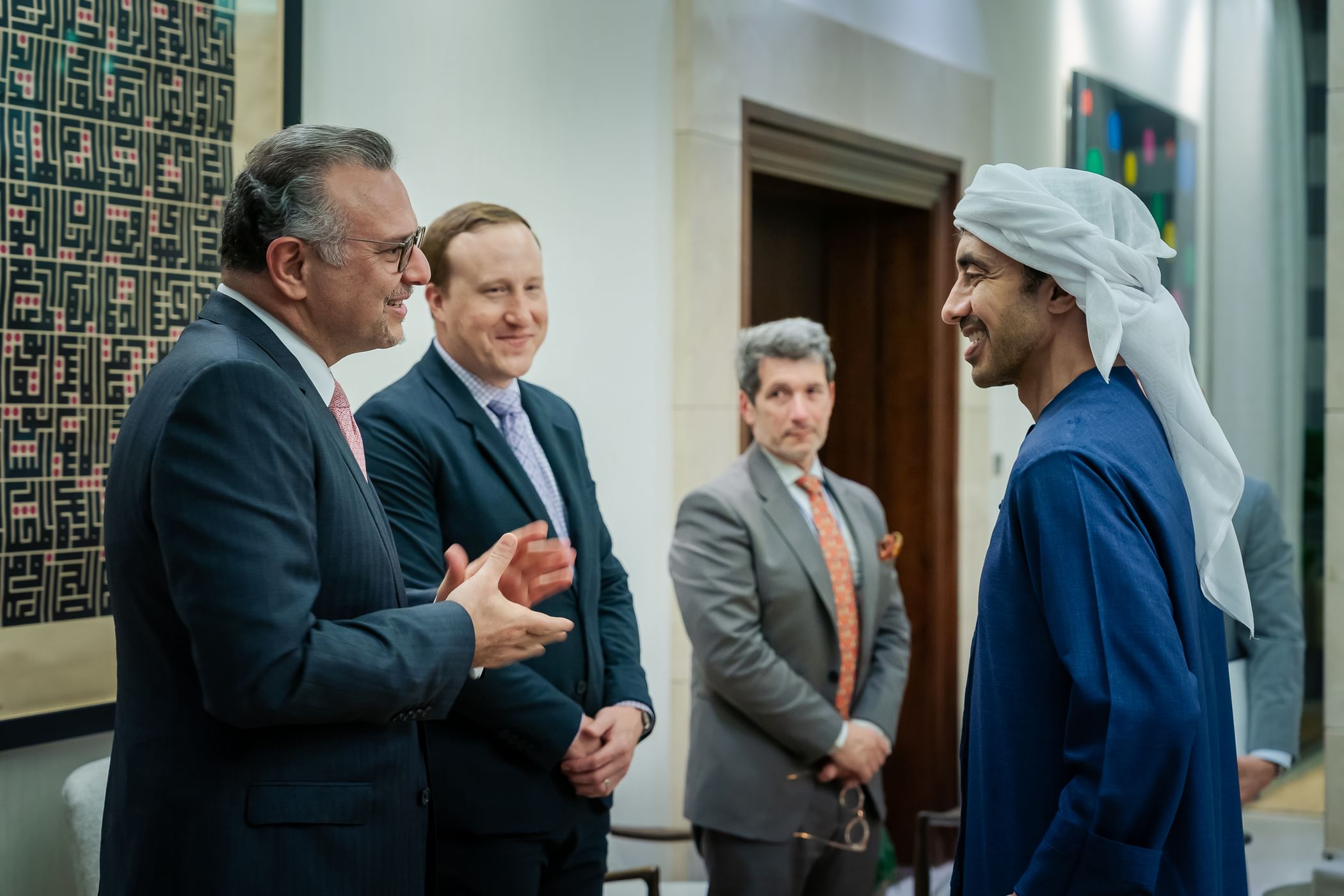 عبدالله بن زايد ومسعد بولس (وام)