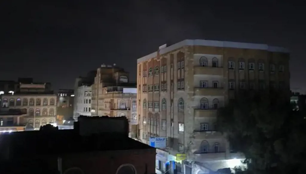 اليمن... غارات أميركية تستهدف مخازن أسلحة للحوثيين ‏