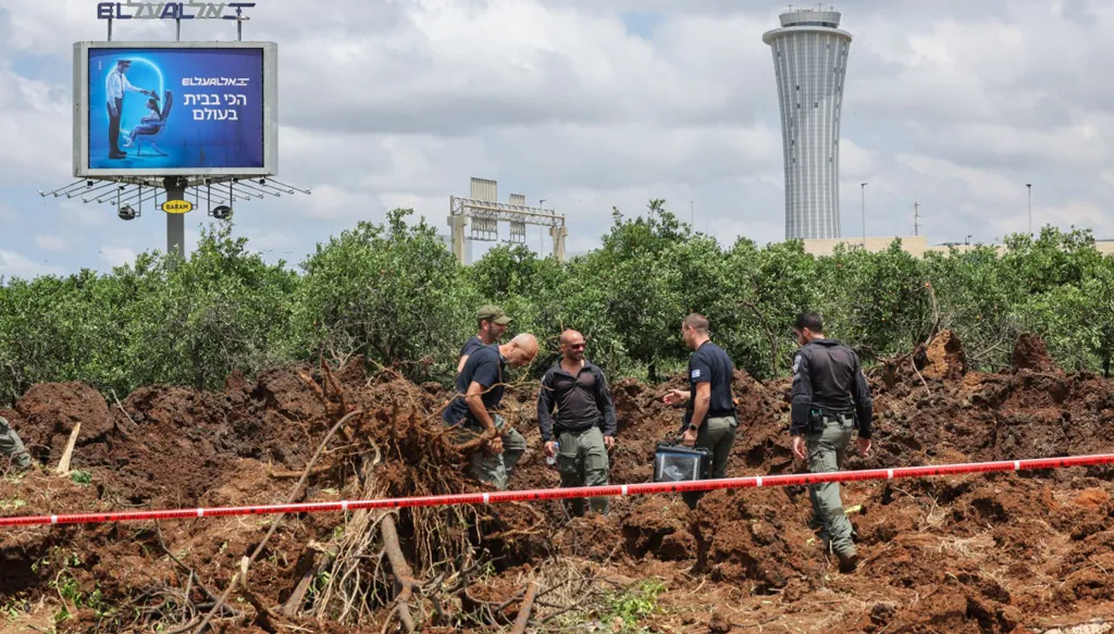 صاروخ حوثي يُقلق إسرائيل... إلغاء رحلات جوية وتل أبيب تهدّد