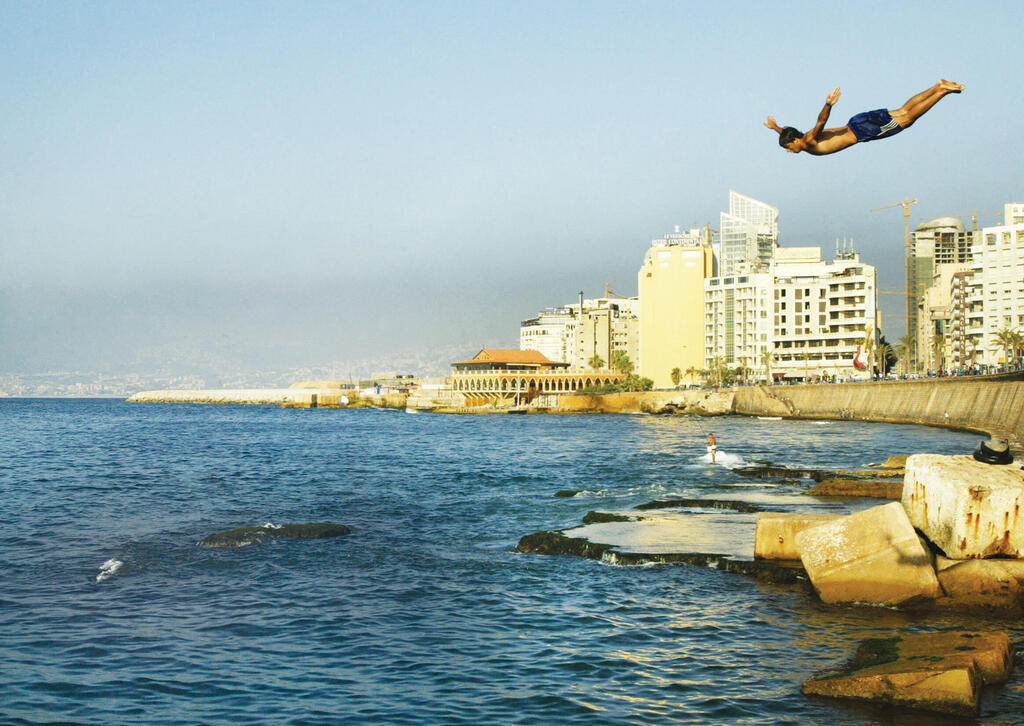 بحر بيروت (وكالات).