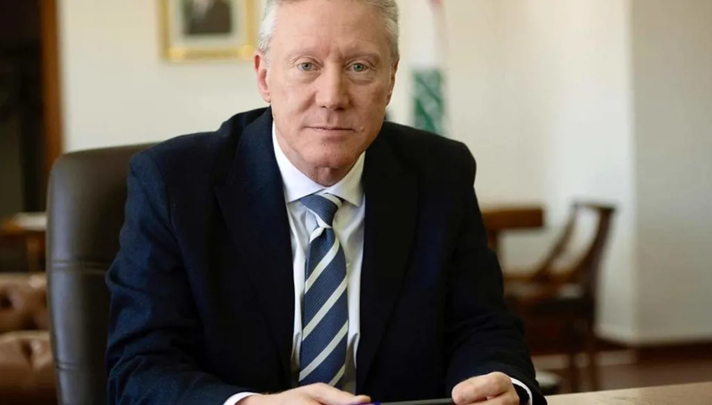 رجي من الرياض: الحكومة اللبنانية عازمة ومصممة على انتزاع لبنان من براثن القبضة الإيرانيّة