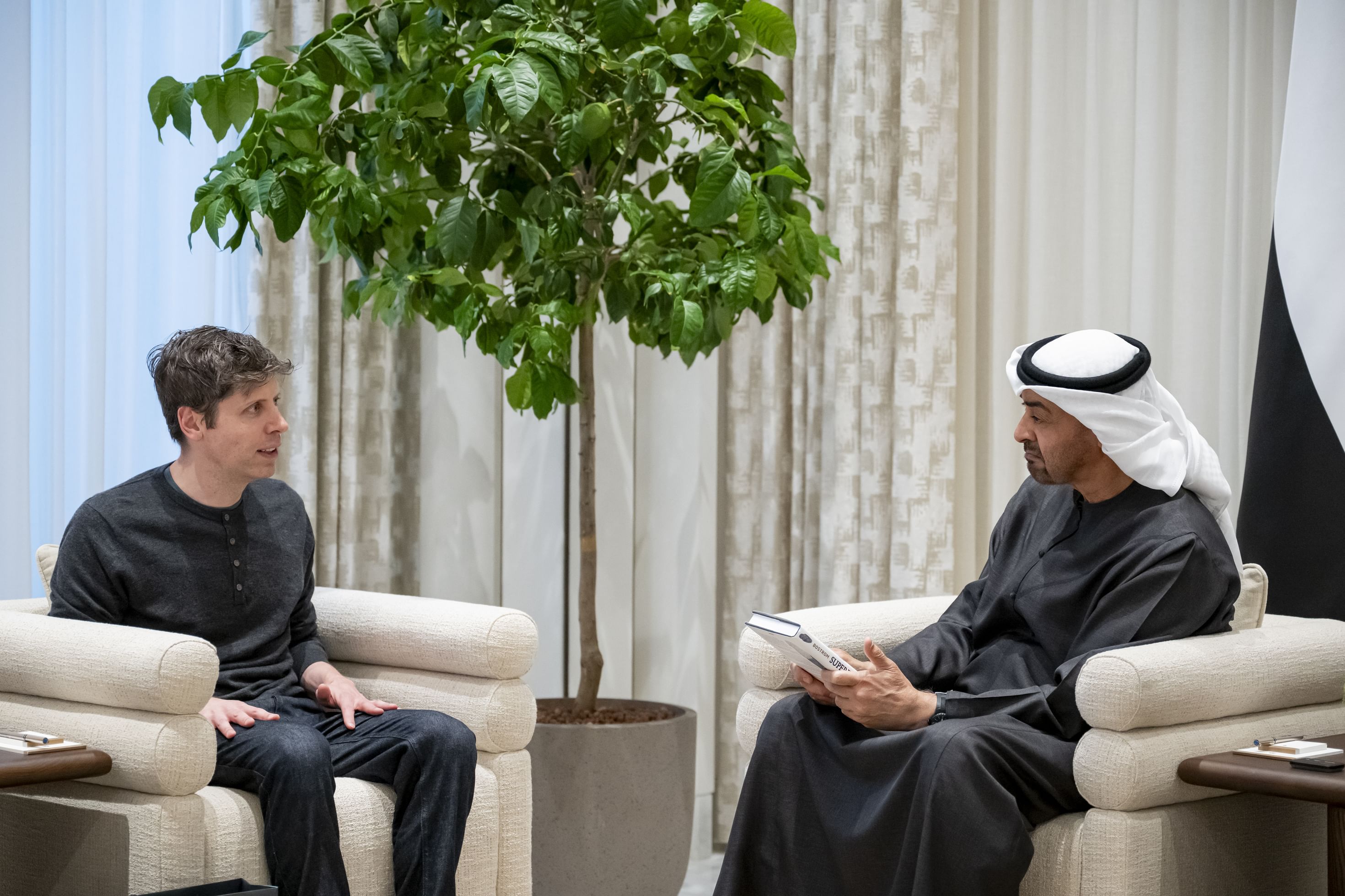 بن زايد وألتمان (وام)