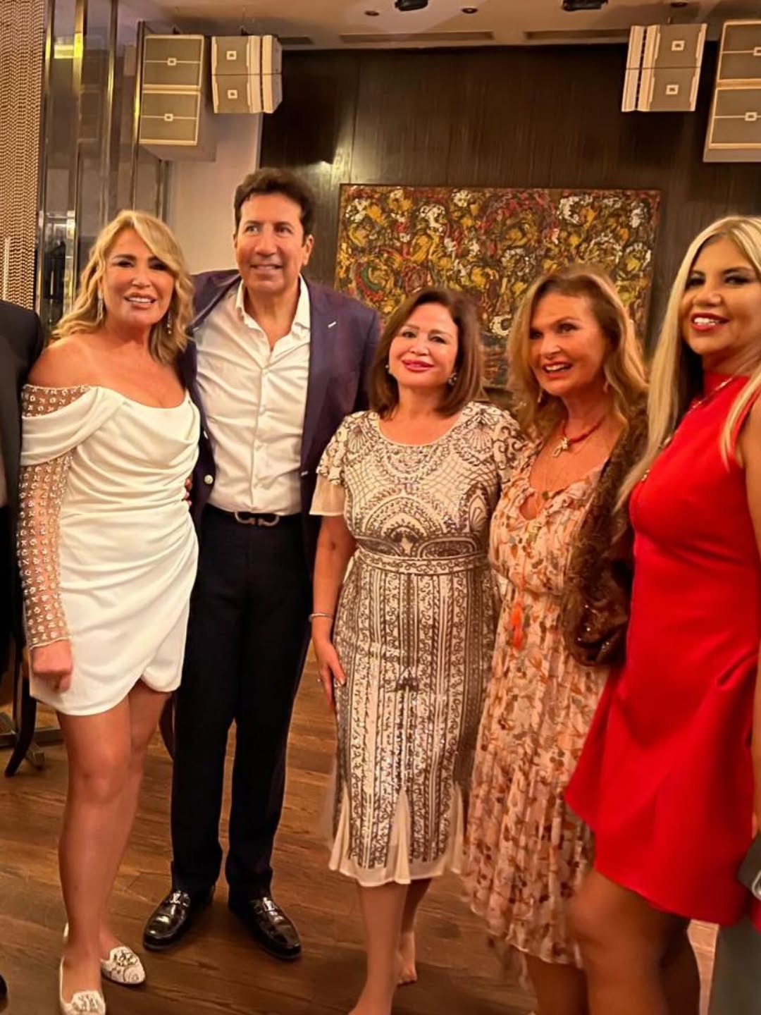 بوسي شلبي ويسرا وإلهام شاهين وهاني رمزي وإيناس الدغيدي (سوشيال ميديا)