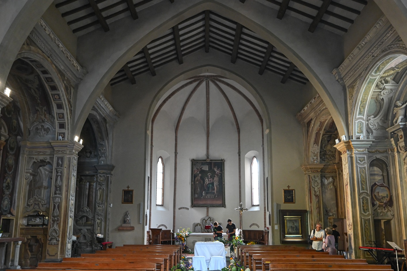 كنيسة سان مارتينو فيسكوفو (أ ف ب)