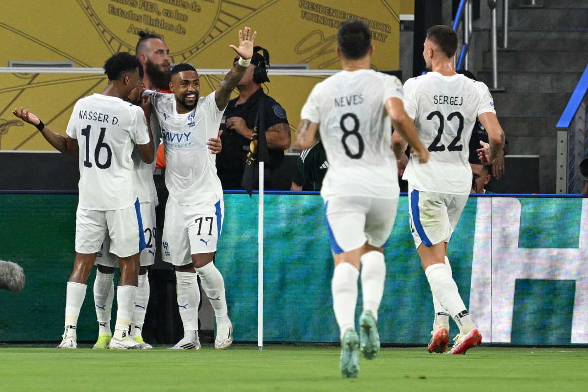 لاعبو الهلال. (أ ف ب)