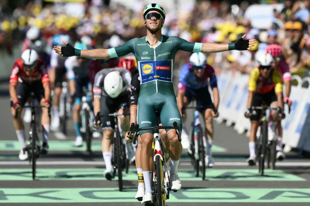 جوناثان ميلان. (أ ف ب)