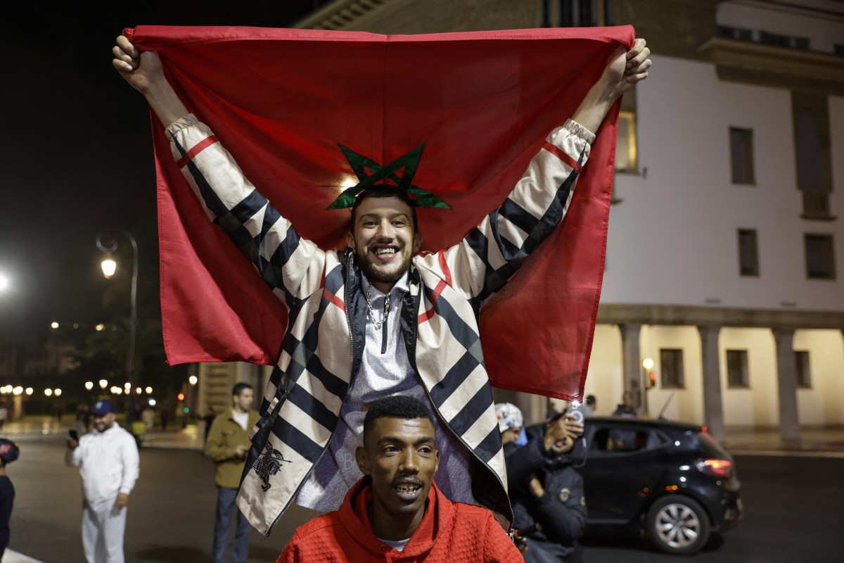 من الاحتفالات في شوارع المغرب. (أ ف ب)