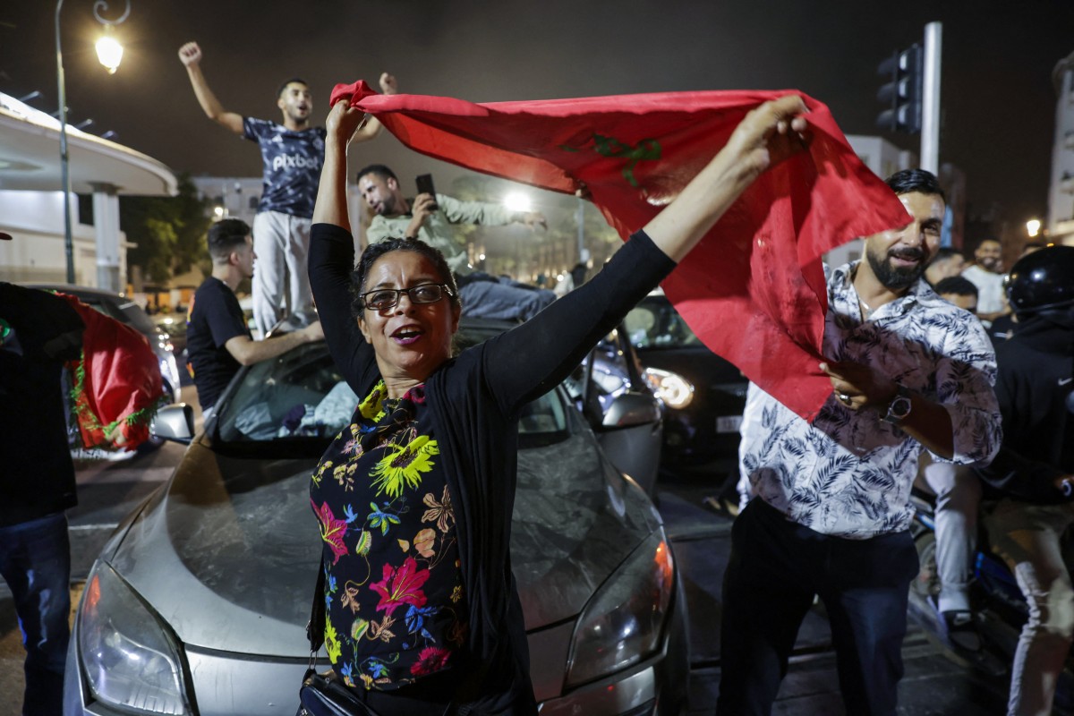 من الاحتفالات في شوارع المغرب. (أ ف ب)
